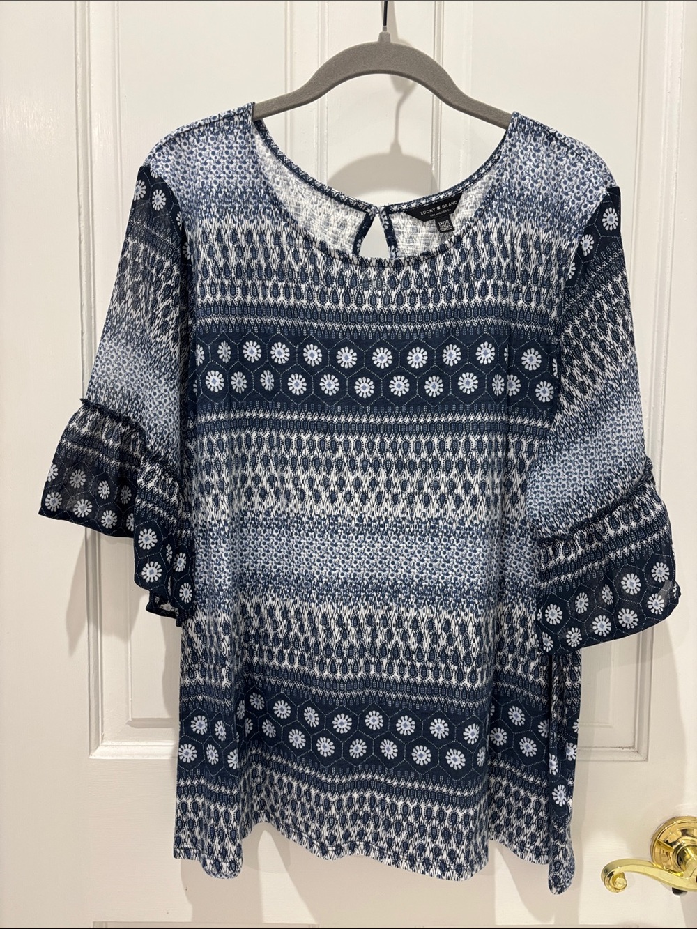 Lucky Brand Navy and White Printed Ruffle-Sleeve shirt Sz. 1X
